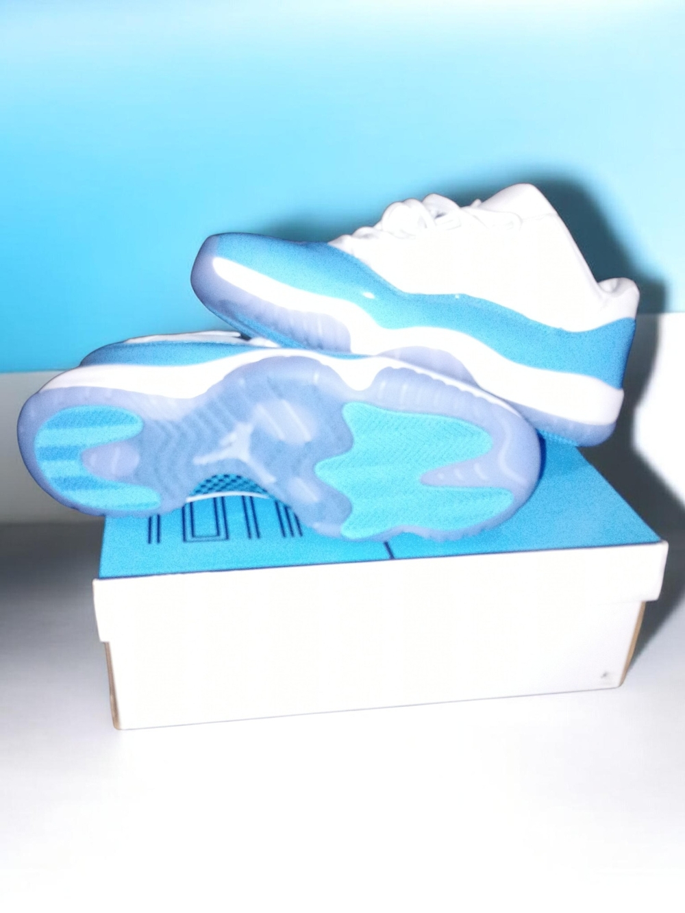 Jordan Men's Low Top Sneakers in White and Sky Blue